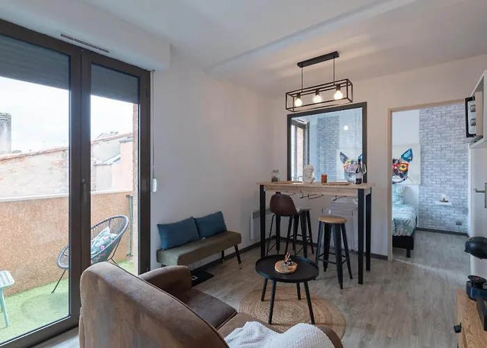 Cachette Chic A Apartment *